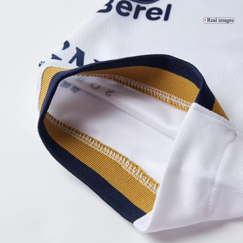 Pumas UNAM football jersey